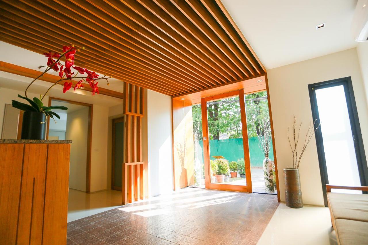 Lanna Thaphae Hotel Chiang Mai Exterior photo